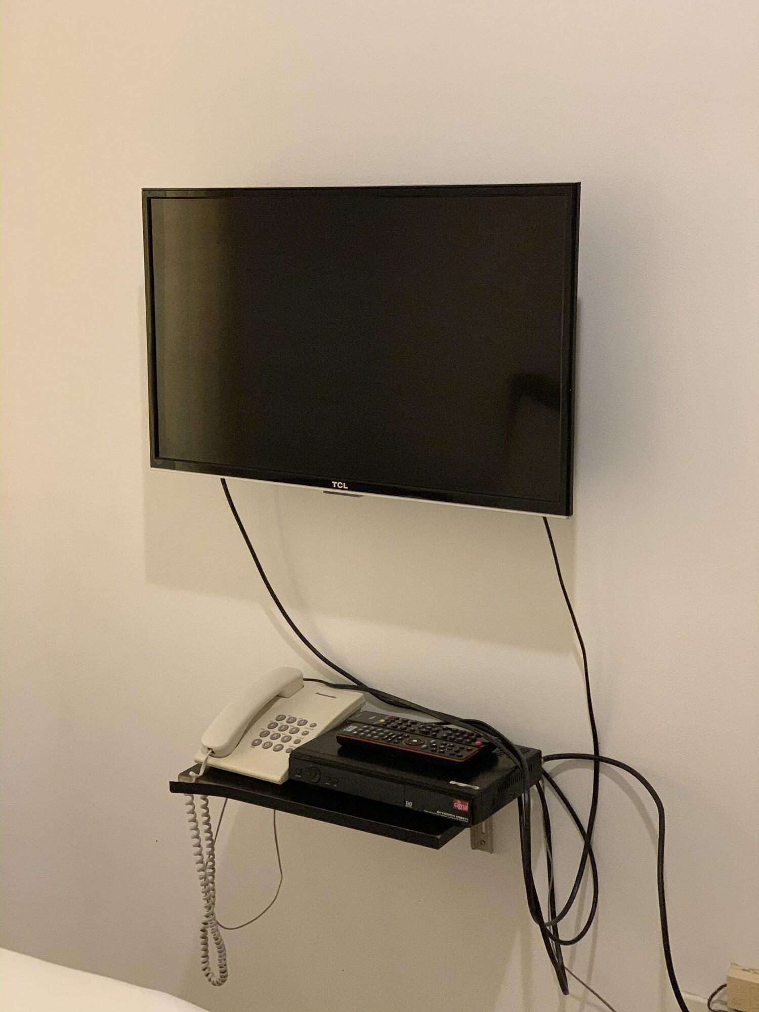 Oyo 893 Dian Suites Makati Manila Dış mekan fotoğraf