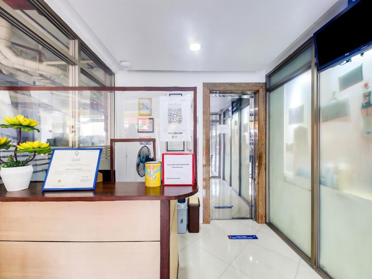 Oyo 893 Dian Suites Makati Manila Dış mekan fotoğraf