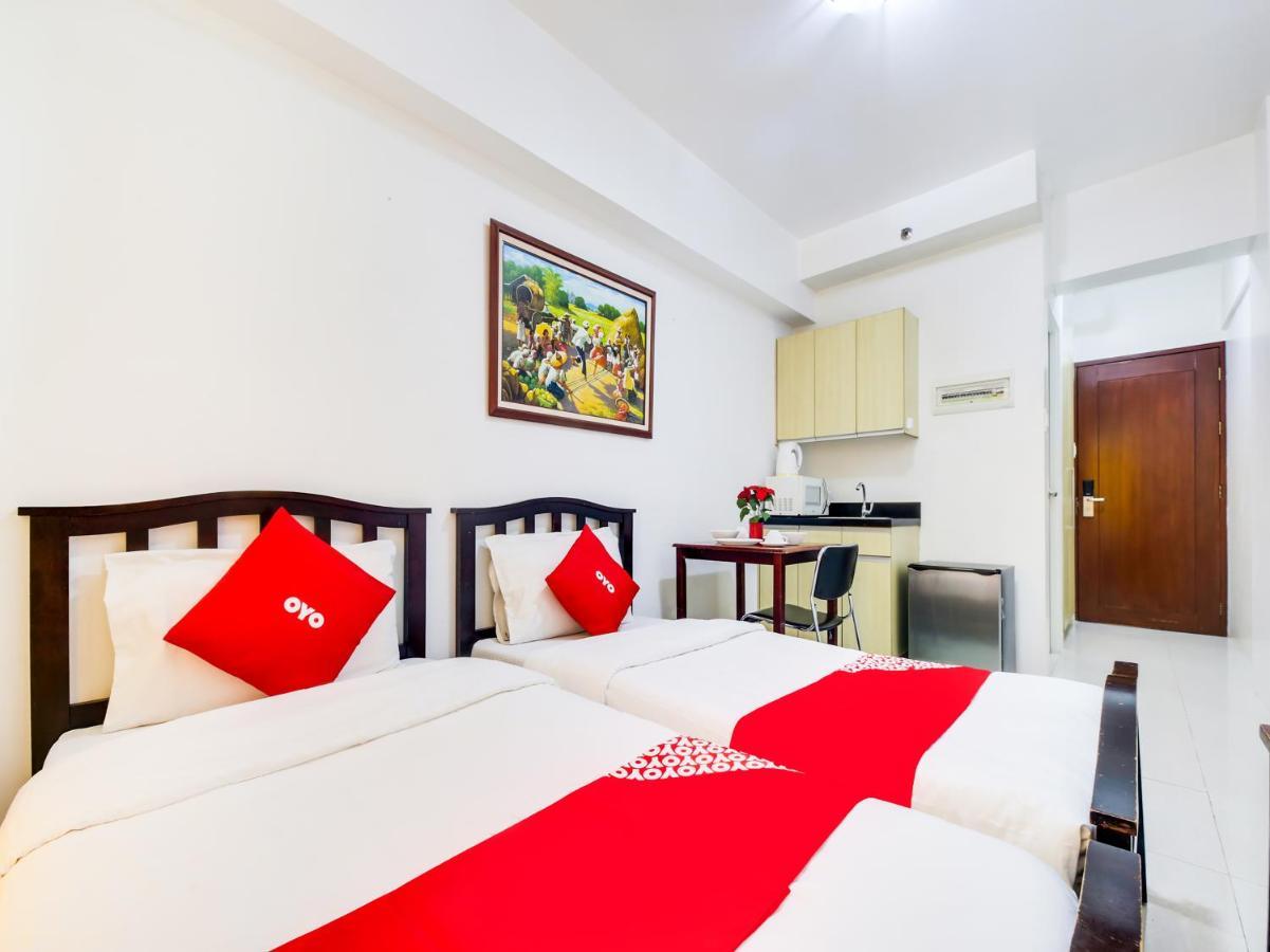 Oyo 893 Dian Suites Makati Manila Dış mekan fotoğraf