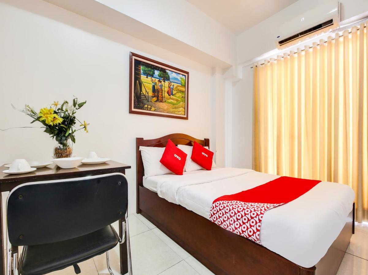 Oyo 893 Dian Suites Makati Manila Dış mekan fotoğraf