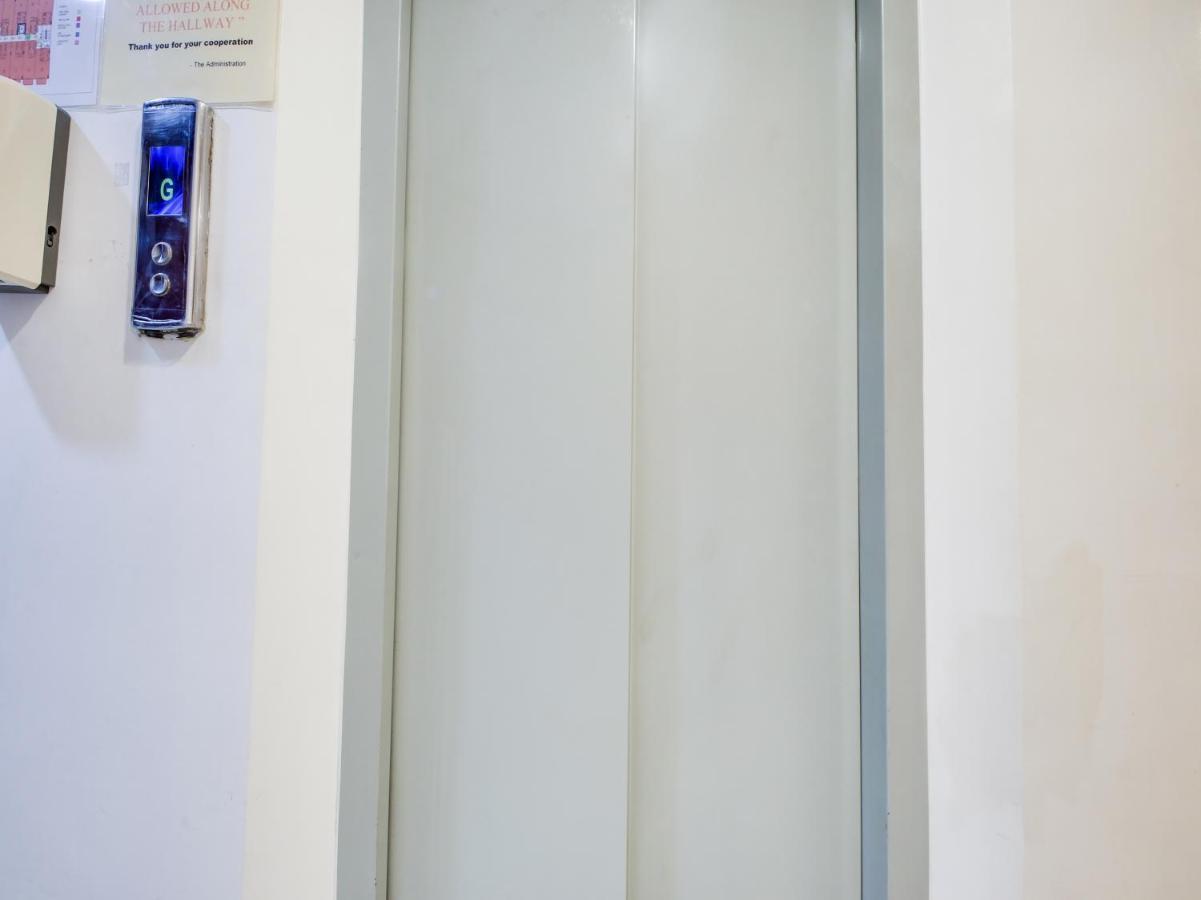 Oyo 893 Dian Suites Makati Manila Dış mekan fotoğraf