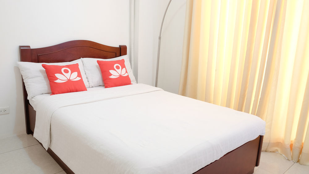 Oyo 893 Dian Suites Makati Manila Dış mekan fotoğraf