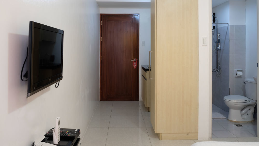 Oyo 893 Dian Suites Makati Manila Dış mekan fotoğraf