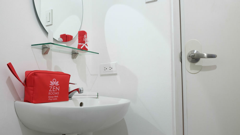 Oyo 893 Dian Suites Makati Manila Dış mekan fotoğraf