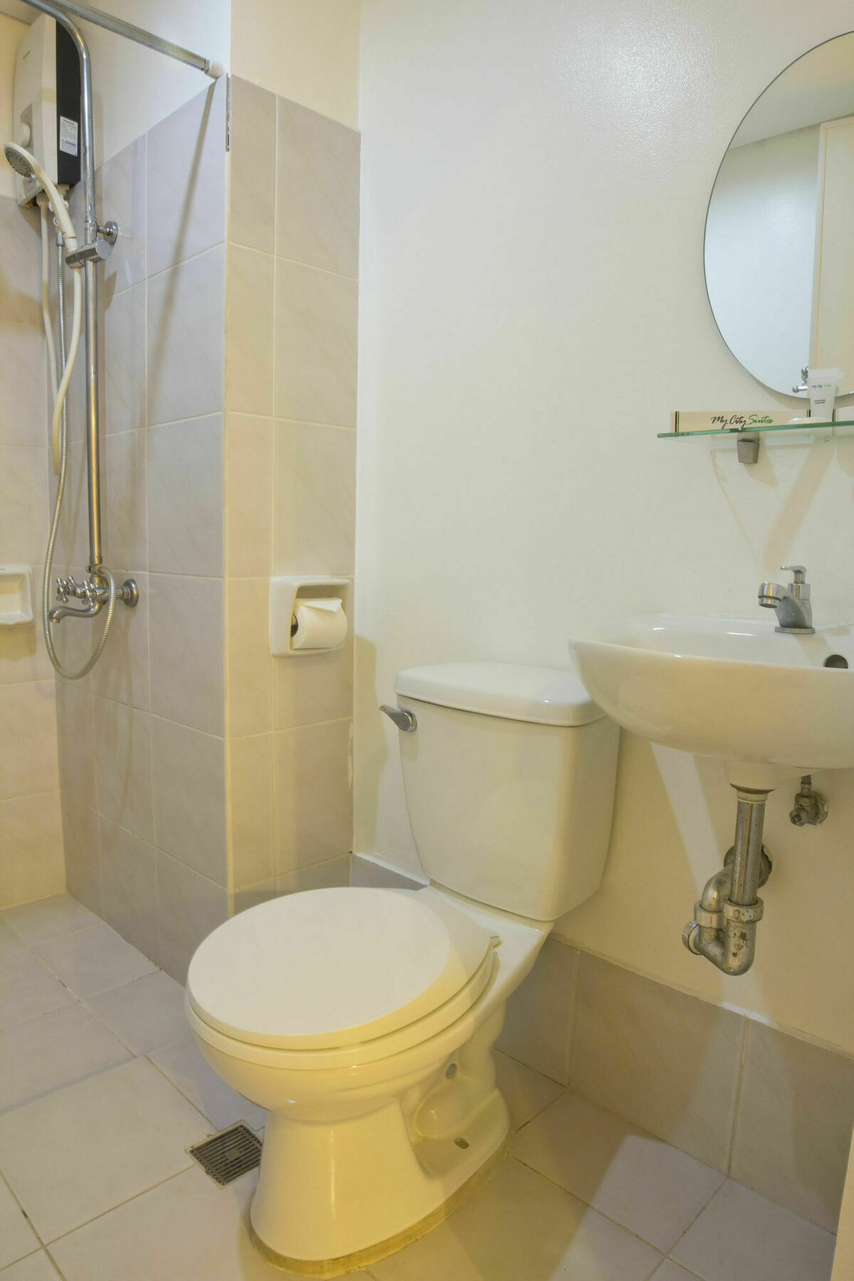 Oyo 893 Dian Suites Makati Manila Dış mekan fotoğraf