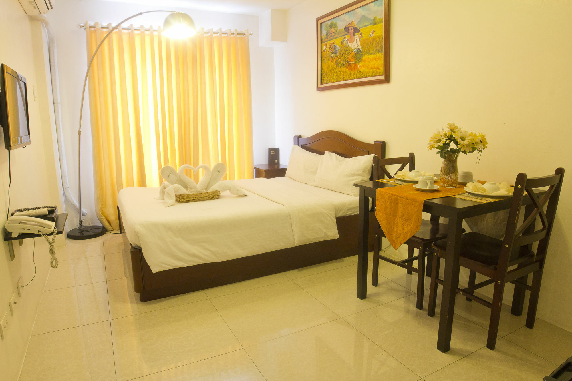 Oyo 893 Dian Suites Makati Manila Dış mekan fotoğraf