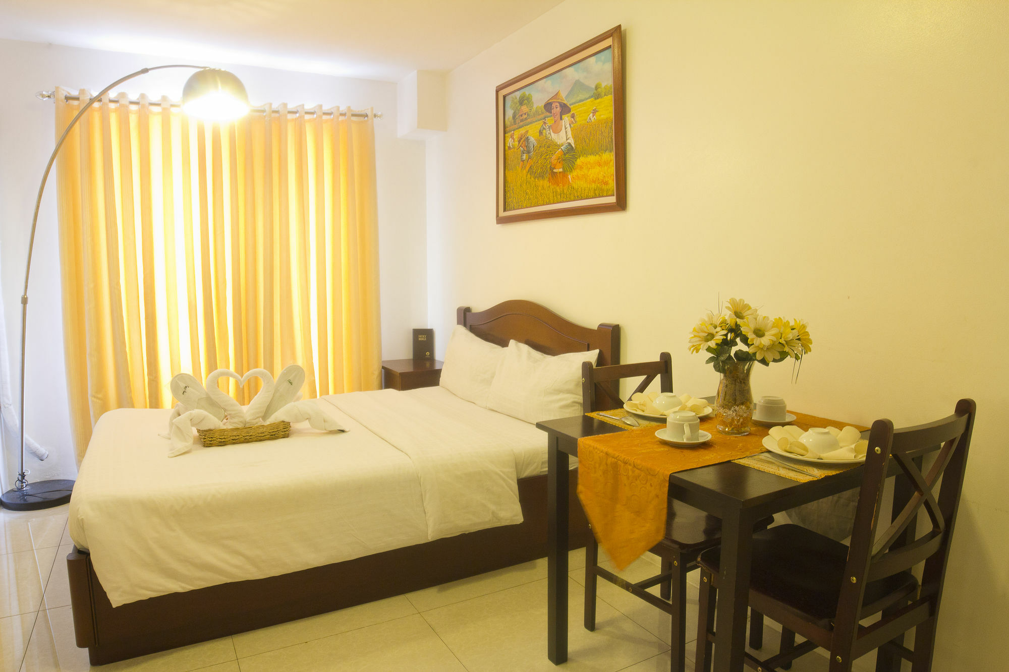 Oyo 893 Dian Suites Makati Manila Dış mekan fotoğraf